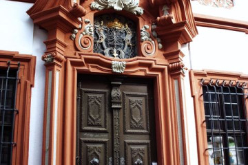 64 Volkach am Main_Portal des Schelfenhauses
